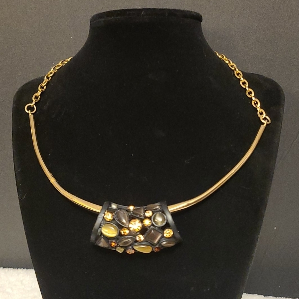 Necklace gold tone with black pendant and faux stones